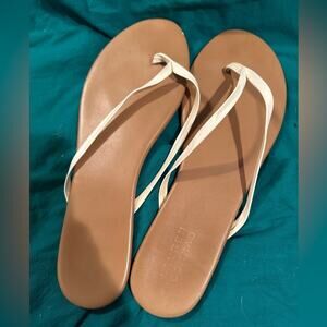 Lauren Conrad White Strap leather Flip Flops Sz 9W